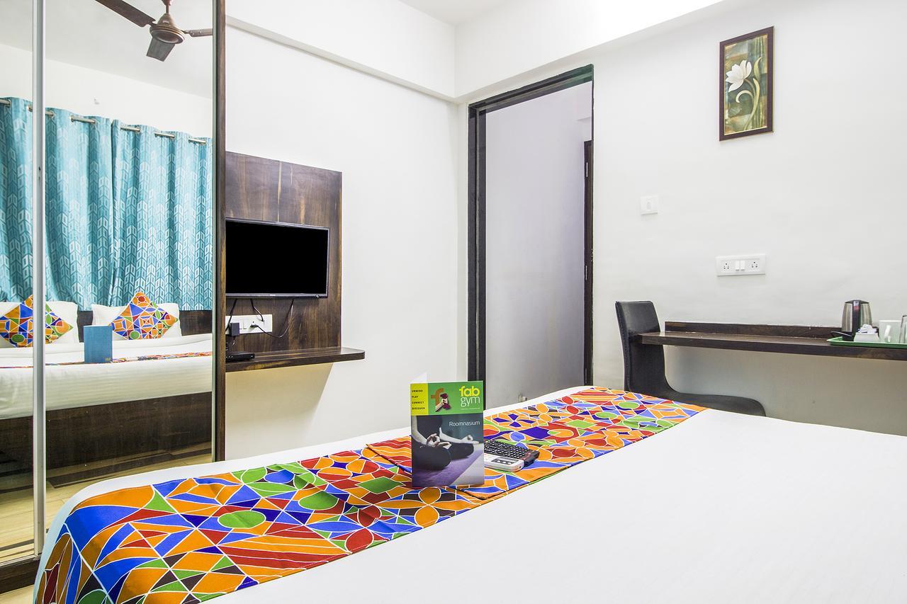 Fabhotel Pruthamesh Pride Nashik Extérieur photo